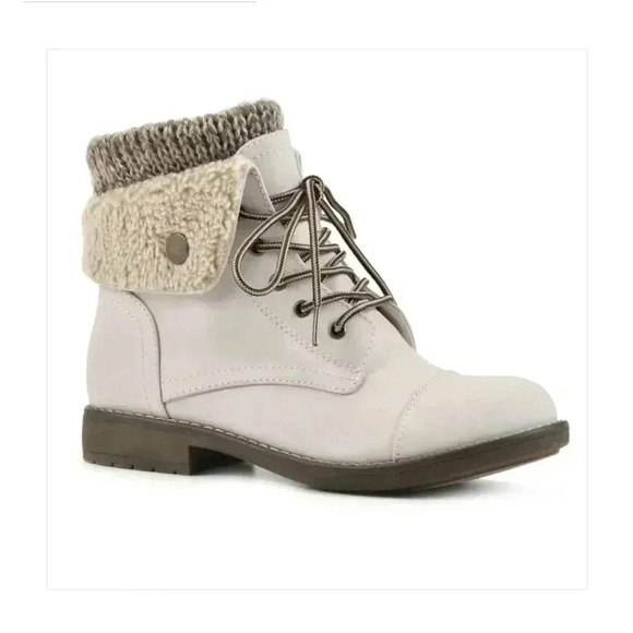 Women's Duena Booties - Picture 10 of 10